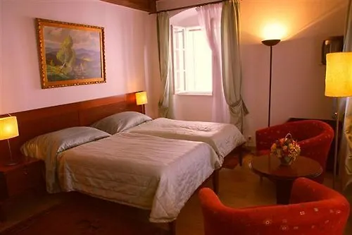 Hotel Lippert Prague 4*,