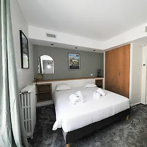 hotel-du-rhone.hotels-rhonealpes.com/