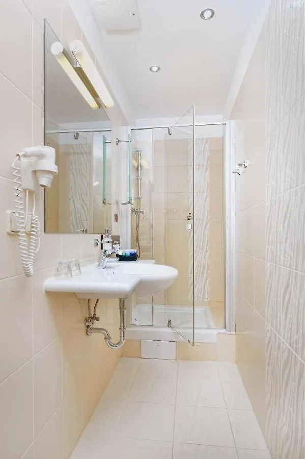 Hotel Lippert Praag 4*,  Tsjechië