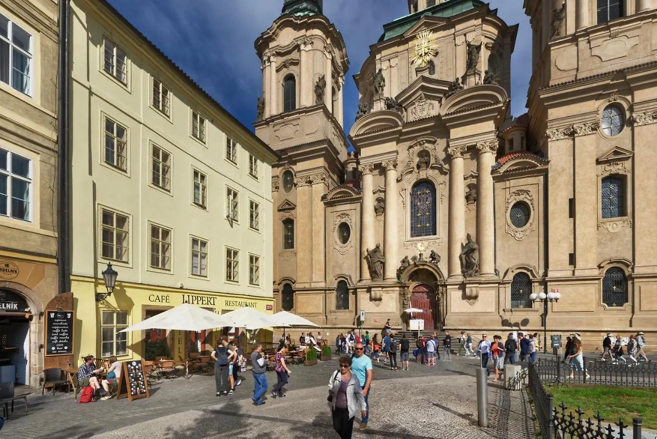 ****  Hotel Lippert Praga República Checa